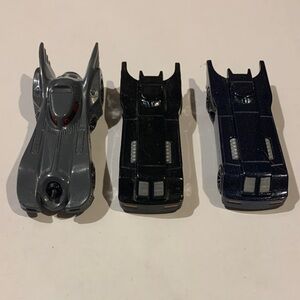 Hot Wheels Batman Set - Gray, Black, and Blue
